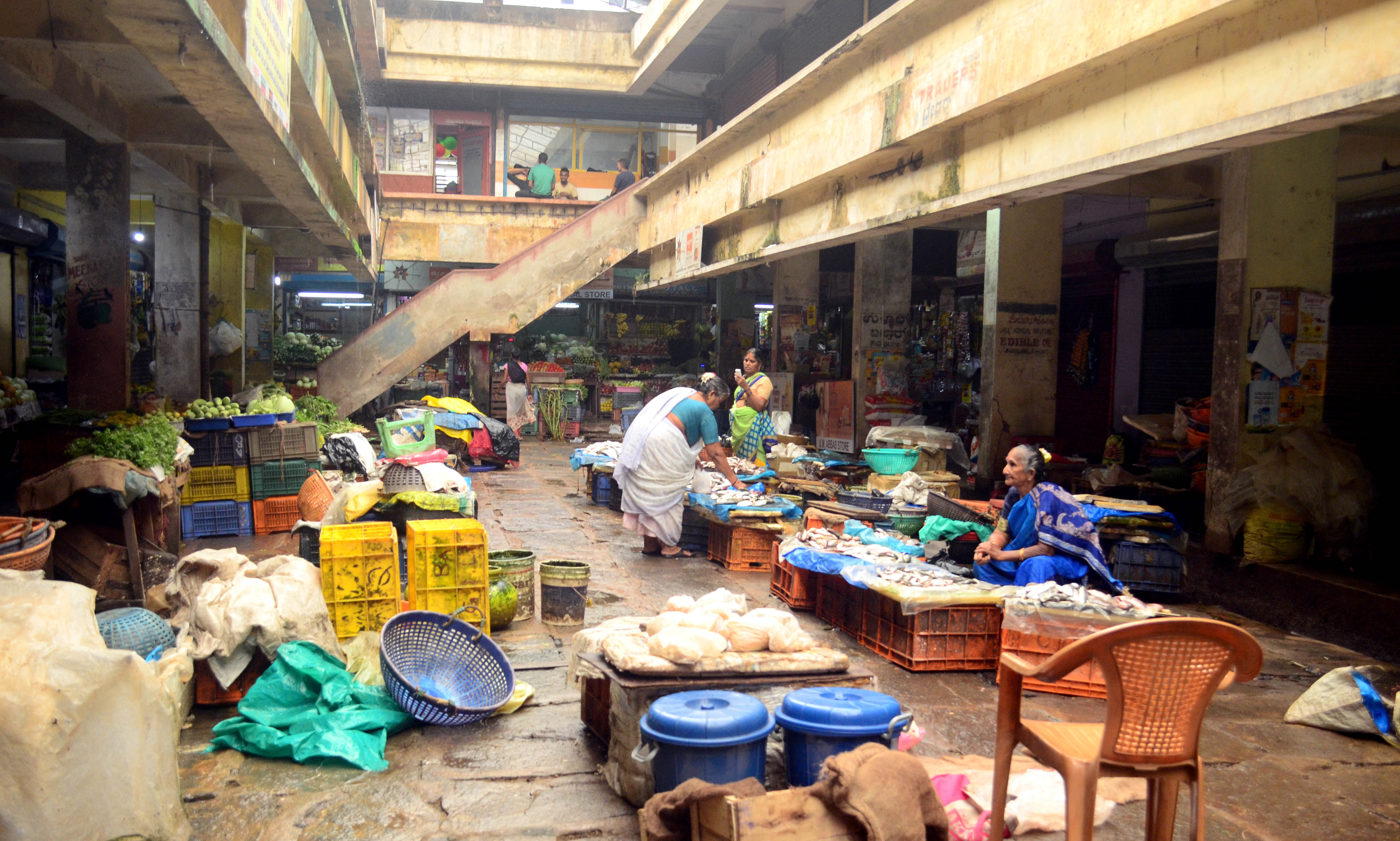 ಕುಸಿಯುವ ಭೀತಿಯಲ್ಲಿ ಕಂಕನಾಡಿ ಮಾರುಕಟ್ಟೆ